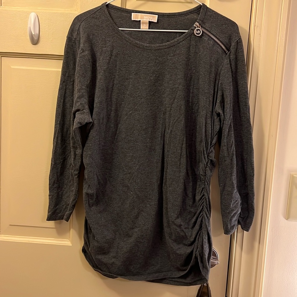 Gray MK top